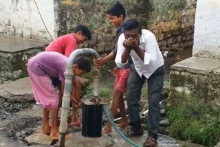 bore well water flowing in kalburgi