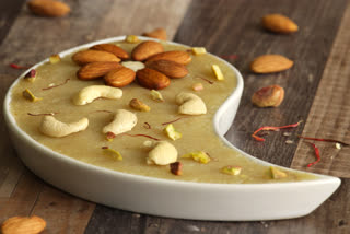 make Badam ka Halwa at Home