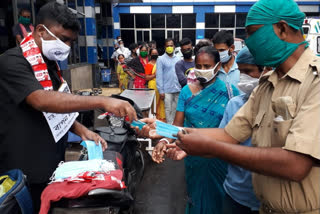 police man distributed free mask soap and sanitizer at SSKM hospital