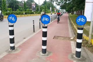 bad condition of raipur cycle track in raipur