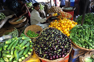 ବର୍ଷା ସିଜନରେ ପରିବା ଦାମରେ ଲାଗିଲା ନିଆଁ