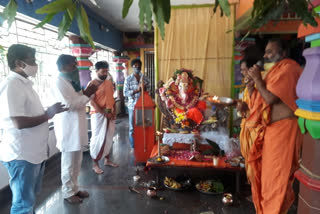 vinayaka chavithi celebrations in boadhan by sarvajanik ganesh mandali