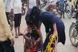 Young man beaten for molesting a woman