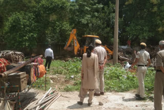 Illegal occupation removed from DDA land in Vikaspuri