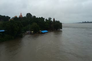 Submerged temples