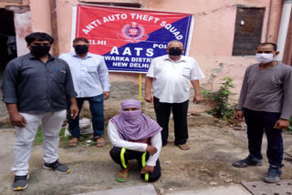 Dwarka AATS police team arrested a robber