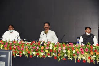 CM Hemant Soren directed to provide all government facilities in Saranda, news of CM Hemant Soren, News of jharkhand government, सीएम हेमंत सोरेन ने सारंडा में सभी सरकारी सुविधाएं उपलब्ध कराने के निर्देश दिए, सीएम हेमंत सोरेन की खबरें, झारखंड सरकार की खबरें