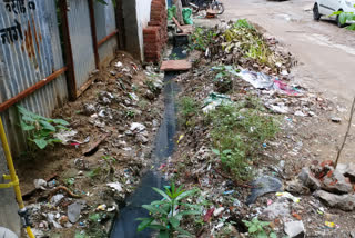 people of jain park in matiala ward facing problem of overflow in drainage