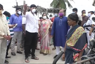 Janasena leaders protest  in front of a police station in Kurnool