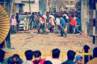 know-what-is-dispute-on-delhi-riots-book-and-bloomsbury