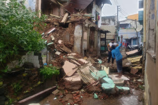 The building collapsed in Mehsana