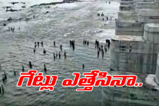 people going for fishing at parvathi barrage