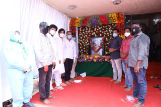 Tributes to the doctor died with Corona in anakapalli vishakhapatnam district