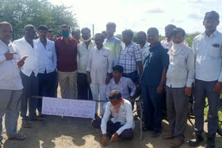 shirapur villagers protest for road construction mohol of solapur district