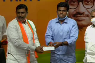 Karnataka's Singham, former IPS Annamalai Kuppusamy joins BJP