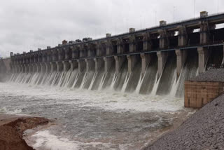 bjp-leaders-condolences-to-a-man-died-in-maner-dam-in-siddipet