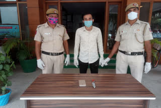 Vikaspuri police arrested vehicle thief involved in 4 cases