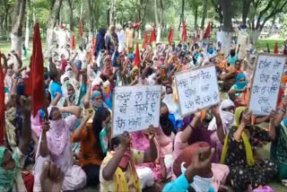 Rural women workers protest for debt waiver in Moga