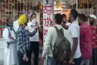 Shopkeepers in Jalandhar rioted over liquor contracts opened in violation of rules