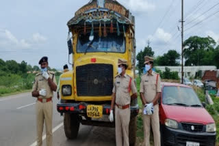 Police seize liquor transported illegally in diesel tank of lorry