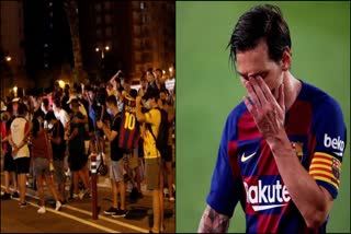 furious barcelona fans protest against president Bartomeu outside Nou Camp