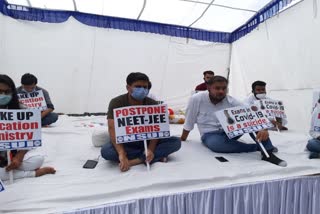 nsui Hunger strike