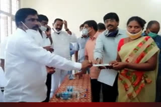 compensation gives to milk dairy gas leakage incident victims in puthalapattu chittore district