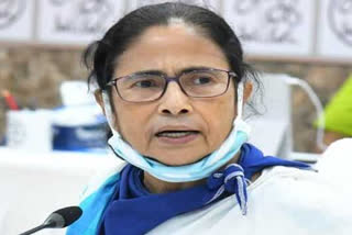 Mamata Banerjee criticizes the central government