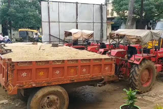 trucks loaded with illegal sand seized