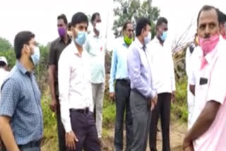 kamareddy district collector sharath kumar visit villages