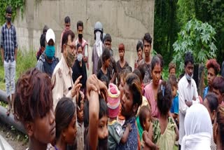 the young man of east singhbhoom hanged in his house