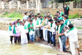 ತುಂಗಭದ್ರಾ ಜಲಾಶಯಕ್ಕೆ ರೈತರಿಂದ ಬಾಗೀನ