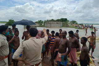 flood risk in keshiari dantan and mohanpur river