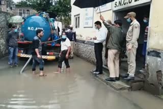 Anantnag: People face difficulties due to drainage system