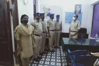 Guntur Urban SP Ammireddy said cases related to land disputes in police stations should not be resolved.