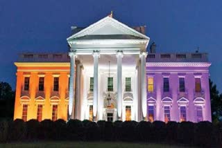 White House painted Purple and Gold for women's suffrage