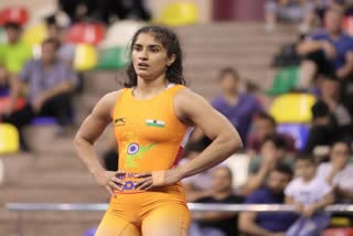 Wrestler Vinesh Phogat tests positive for COVID-19