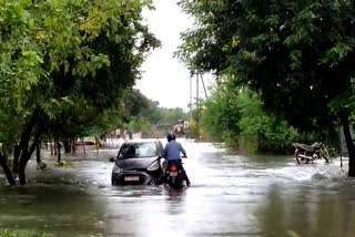 water-logging-in-many-areas-due-to-continuous-rains-in-raipur