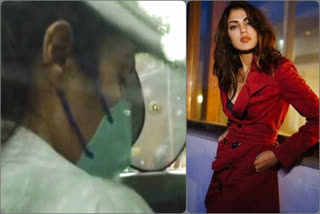 Rhea chakrabarty to paparatzi