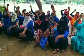 mid day meal workers protest in rewari