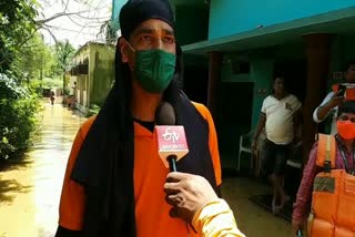 kendrapara latest news, flood situation in kendrapara, evacuation by administration in kendrapara, କେନ୍ଦ୍ରାପଡା ଲାଟେଷ୍ଟ ନ୍ୟୁଜ୍‌, କେନ୍ଦ୍ରାପଡାରେ ବନ୍ୟା ପରିସ୍ଥିତି, କେନ୍ଦ୍ରାପଡାରେ ପ୍ରଶାସନର ଉଦ୍ଧାର କାର୍ଯ୍ୟ