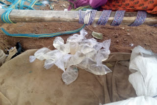 Raw liquor being sold openly in Khaniyadhana region in shivpuri