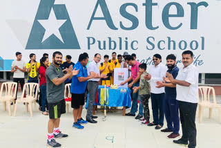 Major Dhyanchand birthday celebrated by cutting the cake in Noida