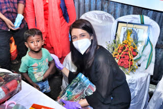 priyanka sarkar helps poor children