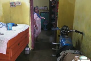 Rain water entered people homes in korba