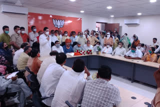 social-distancing-norms-violated-in ceremony of newly appointed hisar bjp President