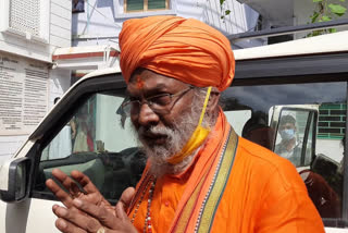 giridih district administration allow mp sakshi maharaj to go up