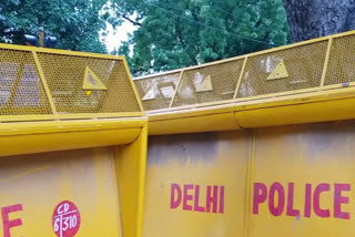 increasing numbers of containment zones in delhi