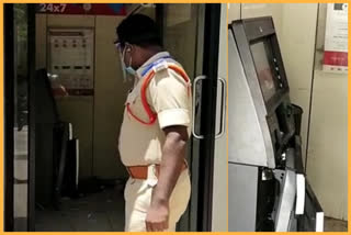atm robbery tried but failes in guntakal railway institute in ananthapur district