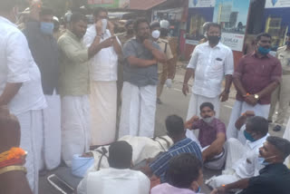 uvamorcha protest Suicide of a PSC rank list youth പിഎസ്‌സി റാങ്ക് ലിസ്‌റ്റിലുള്ള യുവാവിന്‍റെ ആത്മഹത് യുവമോര്‍ച്ച പിഎസ്‌സി റാങ്ക് ലിസ്‌റ്റ്